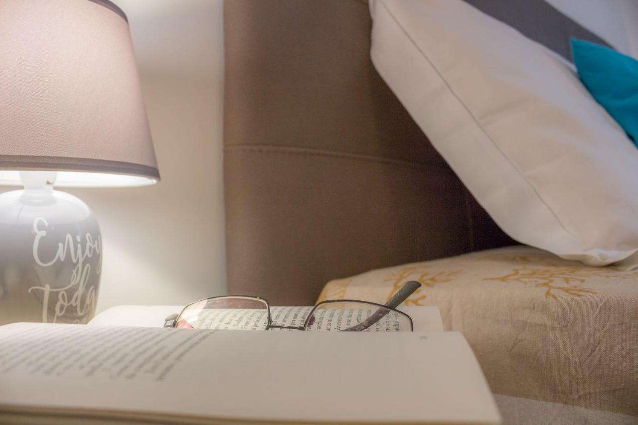 Maricciolu Suites And Apartments Ольбия Экстерьер фото