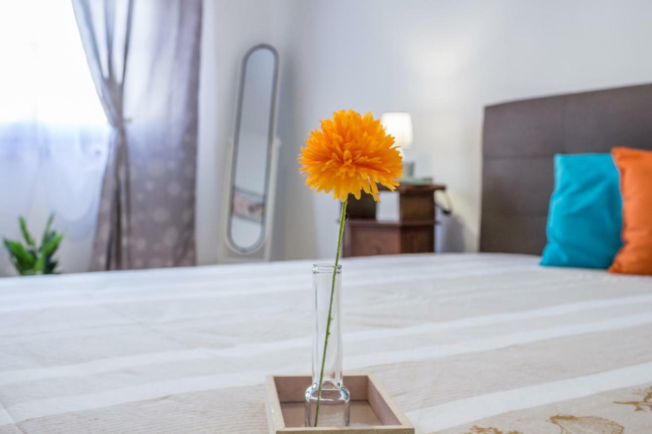 Maricciolu Suites And Apartments Ольбия Экстерьер фото
